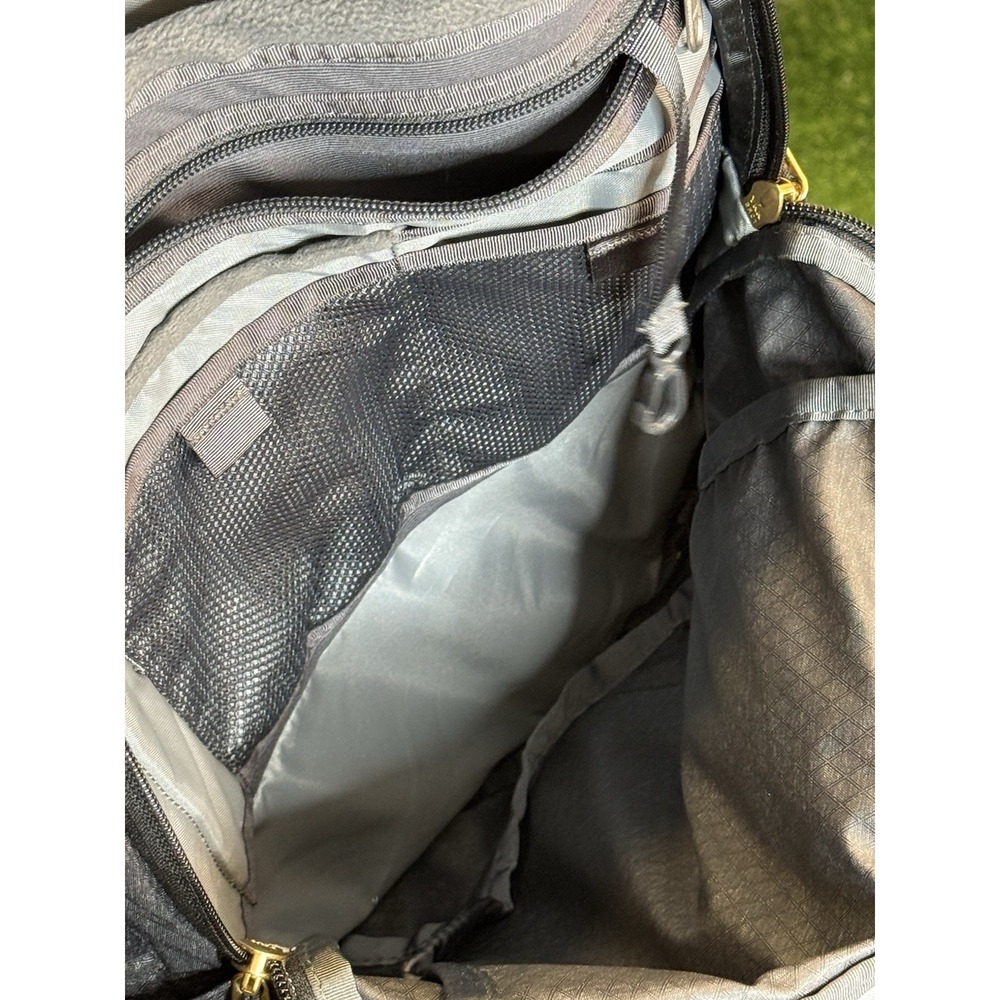 The North Face Recon Backpack Gray Black Geometric FlexVent Laptop Hiking Bag - Picture 7 of 10